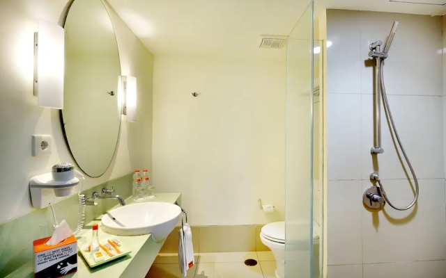 Harris Hotel & Residences Sunset Road