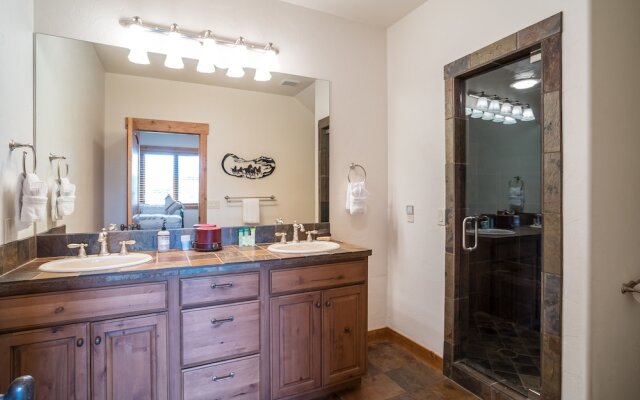 Alpine Vista 6 4 Bedroom Townhouse by RedAwning