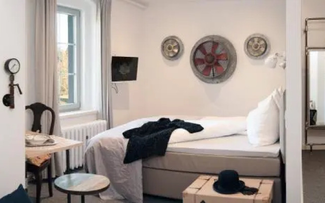 Weltraumbahnhof Rautenkranz Pension & Bistro