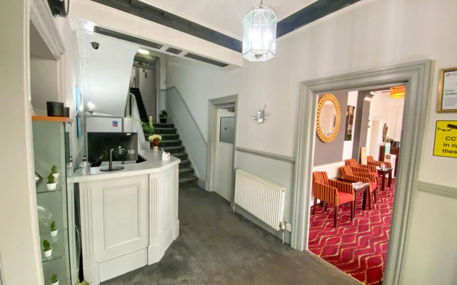 The Broadway Hotel