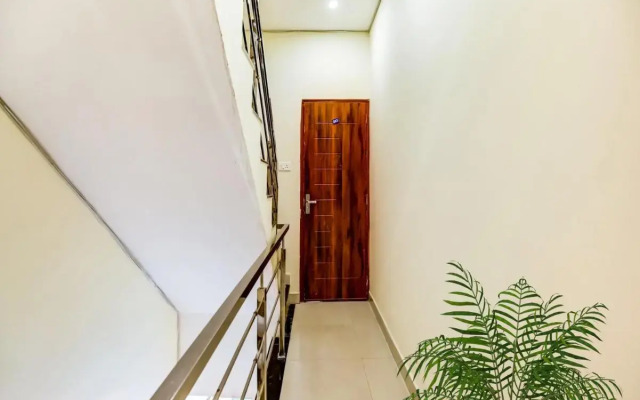 Oyo Flagship 703864 Su Casa