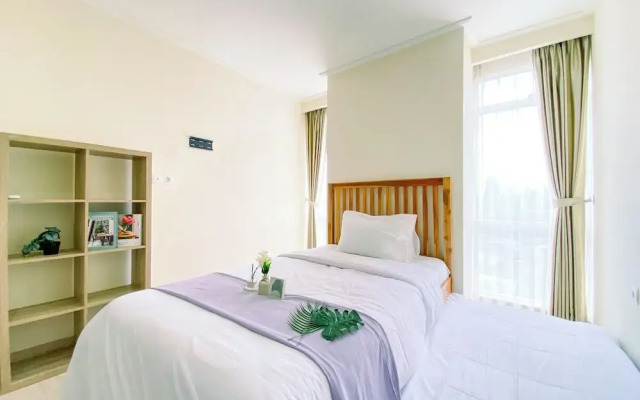 Spacious 3Br With Private Lift At Menteng Park Apartment