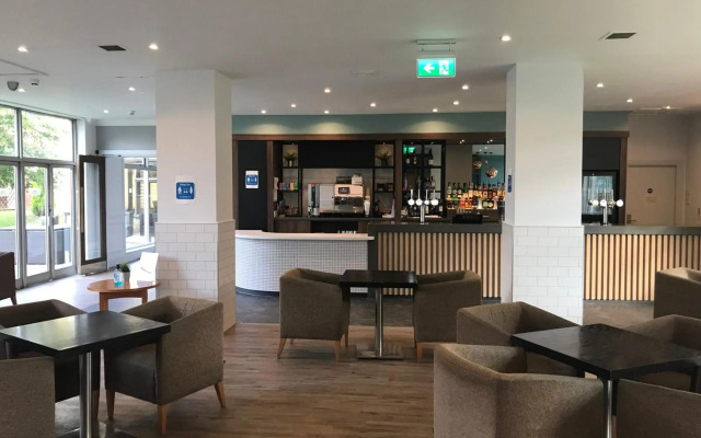 Holiday Inn Doncaster A1 M Jct 36 by IHG