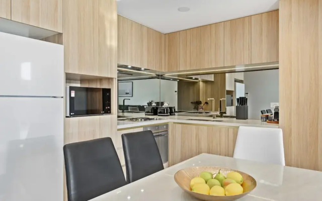 Full Darling Harbour View Luxury 2 Bedroom Apartment