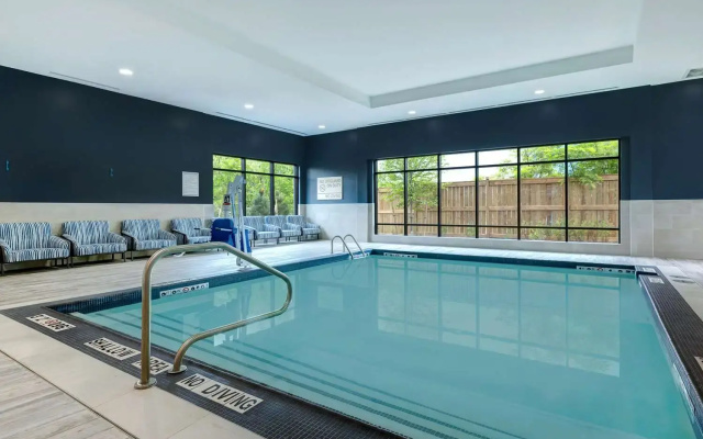 Hampton Inn & Suites by Hilton Burlington Toronto