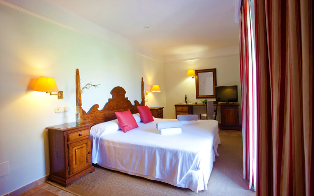 Hotel Cala Sant Vicenç - Adults Only + 16