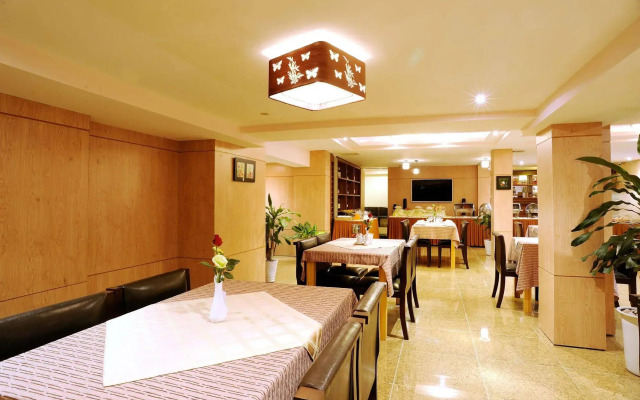 Hoang Yen Hotel