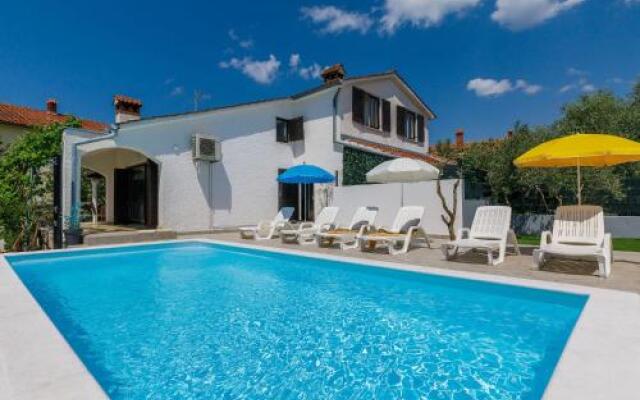 Holiday Home Suncana