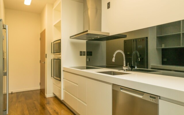 Luxury Villa 5 Bedrooms