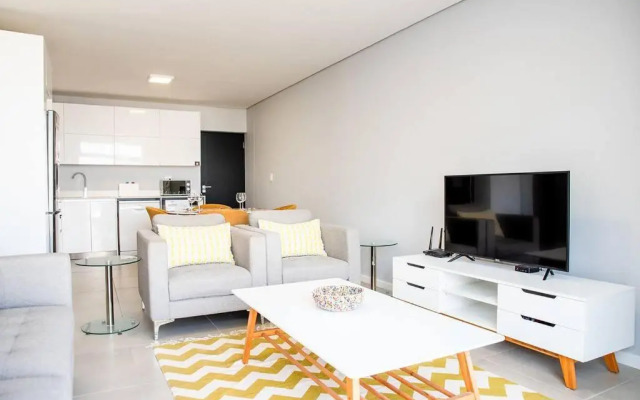 Beachfront 2 bedroom with swimming pool, Blouberg