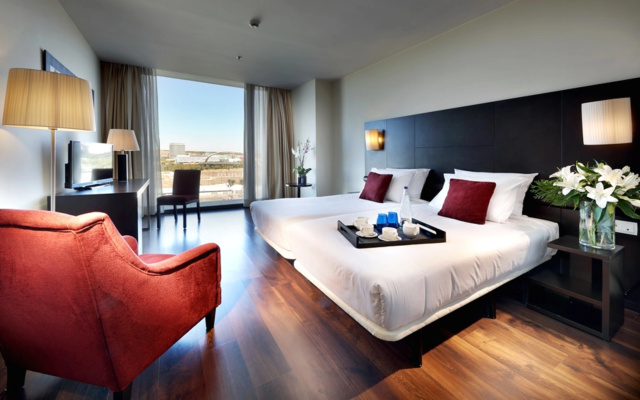 Hotel Eurostars Zaragoza - Image 4