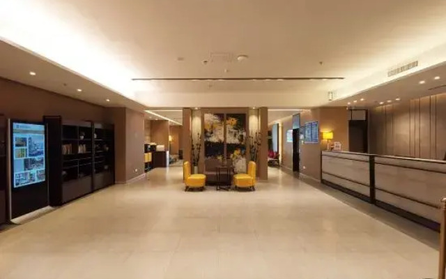Homeinn Plus Hotel (Shenyang Hunnan Olympic Center Rongxing Building)