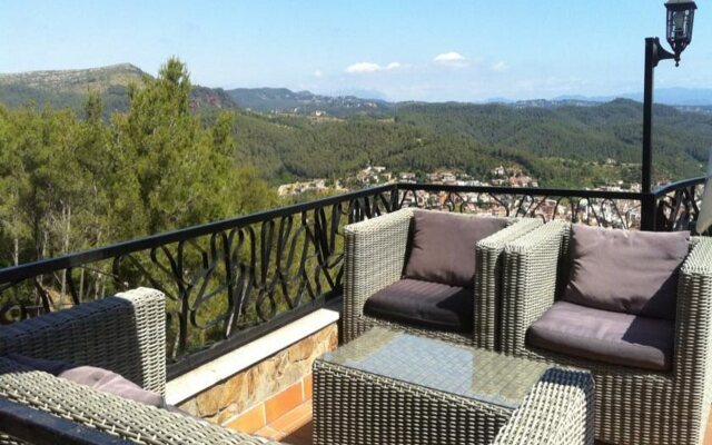 Отель El Petit Mirador