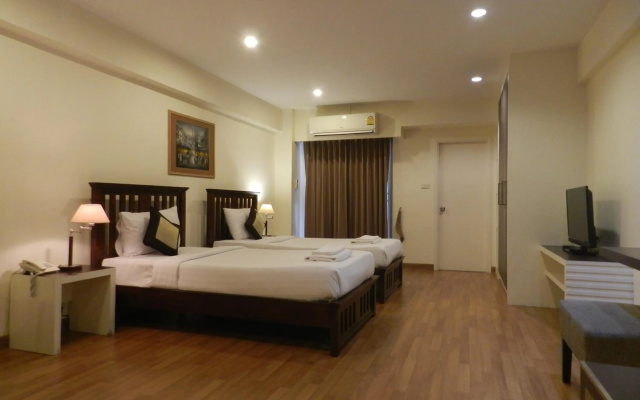 Nanatai Suites – Guest Rooms – Bangkok