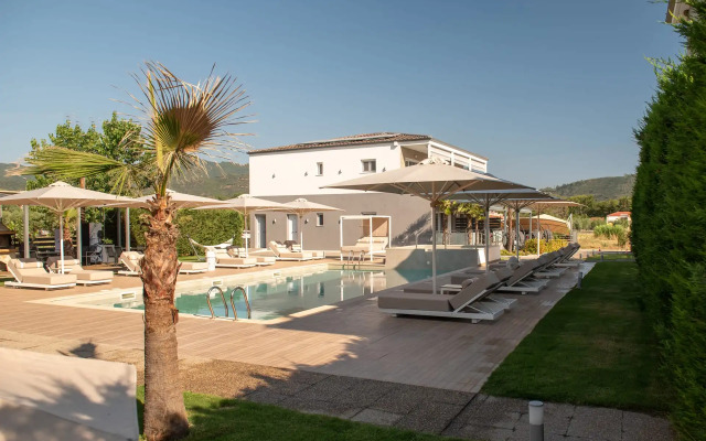 Astra Sarti Luxury Suites