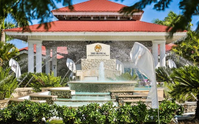 Lifestyle Tropical Beach Resort & Spa