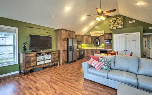 Riverfront Arkansas Retreat Near Fishing & Hiking!