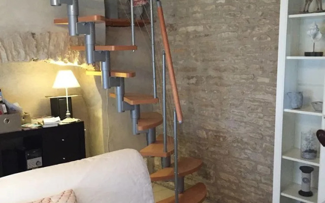 Holiday home Aqueducienne