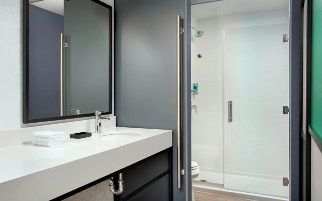 Aloft Knoxville West