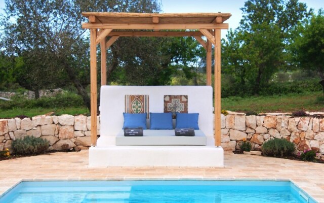 Trulli Gianpaolo - Enchanting 3 Bedroom Villa