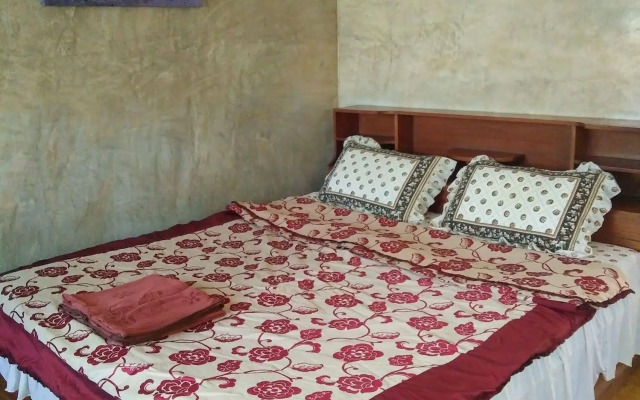 Happy House Backpacker - Hostel