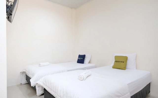 Urbanview Hotel Ling near Jawa Timur Park 2 – Guest Rooms – Batu
