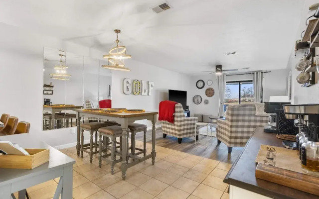 Royale Tee Retreat - Golf Dream