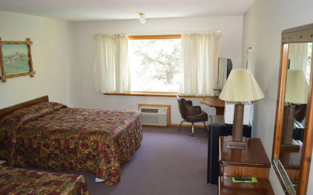 Rimrock Lodge