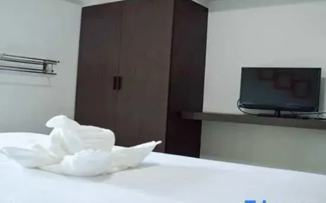 Soi 4 Service Residence