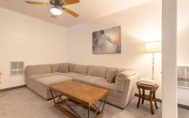 7 guests 2BR 2BA
