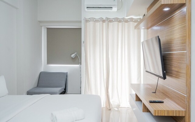 Relax And Simply Studio Apartment At Parkland Avenue