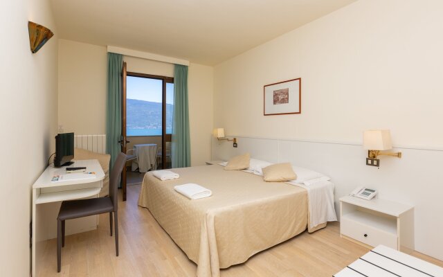 Hotel Meandro - Lake View