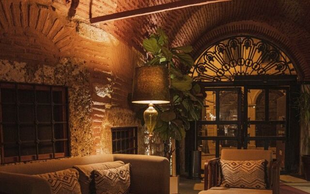 Han 1772 Hotel