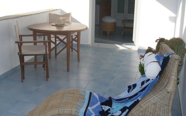 Innaxos Studios, Viewing Apollo Temple