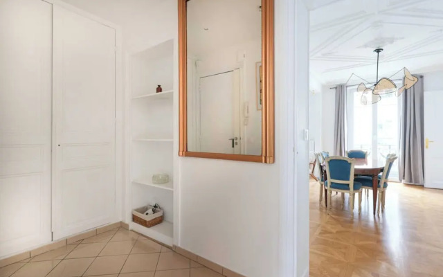 Elegant Apartment for 4 People