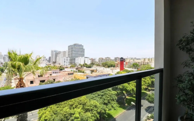 w Stunning 1BR w Great Deco in San Isidro