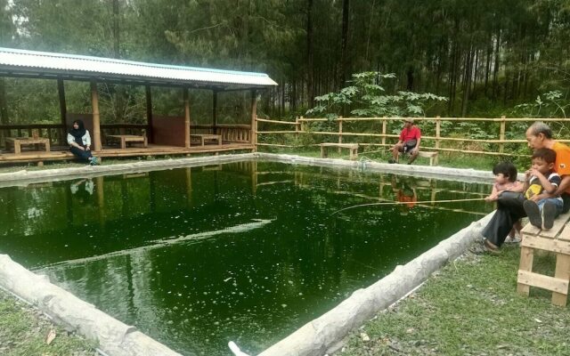 Istana Bromo Resort and Resto