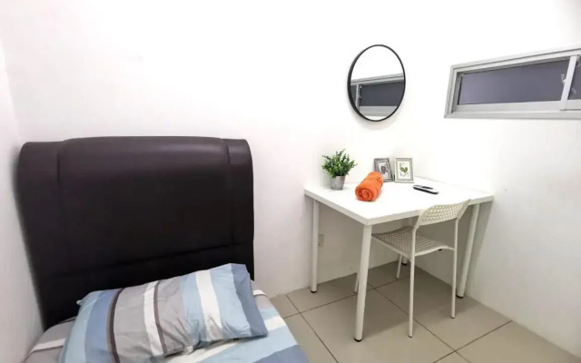 PV21 Setapak, Wangsamaju, Melawati- Room Only