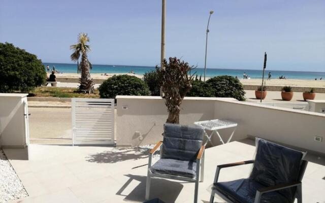 Casa Azzurra sul mare e centralissima