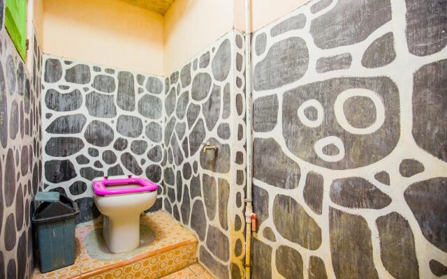 SPOT ON 1762 Gandrung Payungan Family Inn