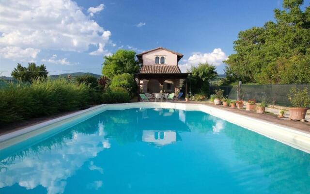 B&B With Pool and View of Assisi