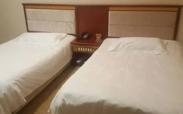 Ewenki Qixin Dun Hotel