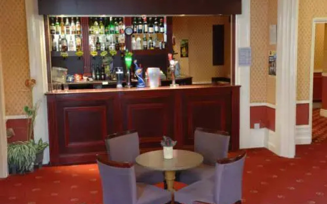 Devon Towers Hotel