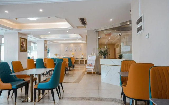 Vienna Hotel Guangdong Dongguan Tangxia South High-Speed Railway Station