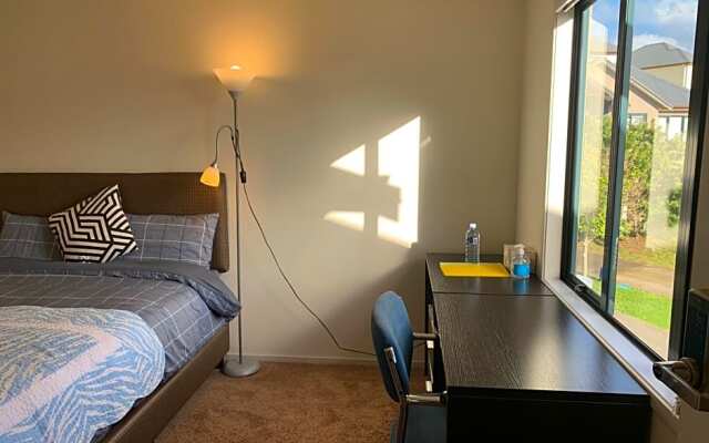 Albany Oteha Home-BnB