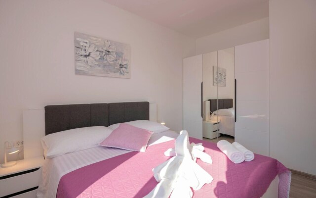 Awesome Apartment in Podaca With Wifi and 2 Bedrooms