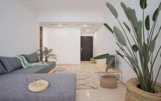 Modern European Apartment 1 min. walk to Beach