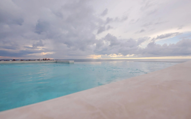 Casa Astral Eco Luxury Holbox Island - Sunset and Ocean View with Rooftop Pool (steps from the beach)