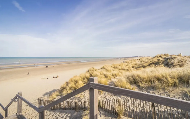 Apartment in Nieuwpoort With Terrace