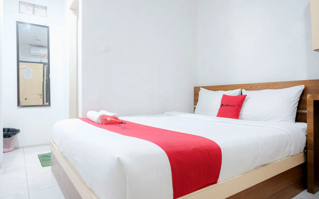 RedDoorz near Tugu Pers Jambi